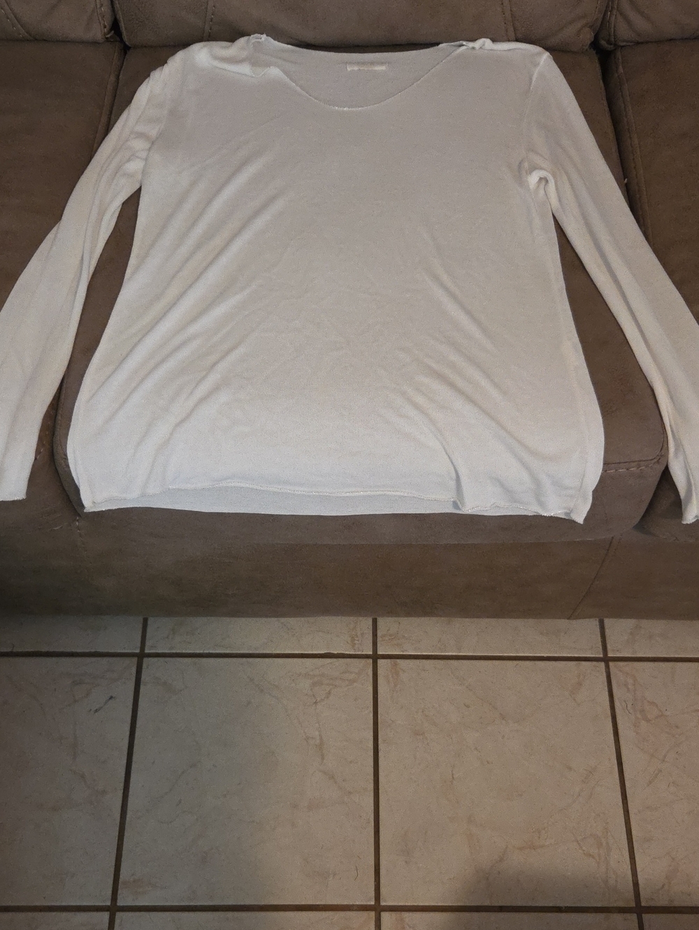 Lightweight White V-Neck Women's Sweater Made In Italy